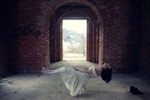 ghost bride levitating