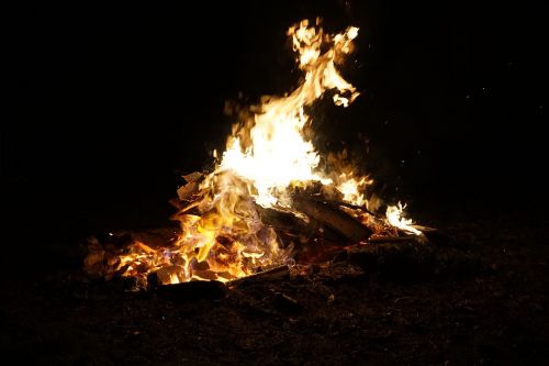 flicker flames bonfire