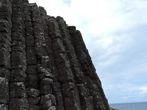 giants causeway basalt volcanic