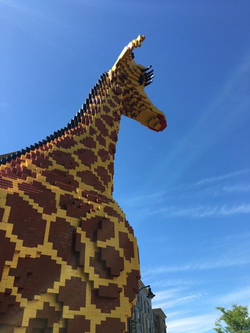 giraffe lego art