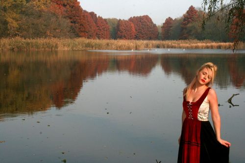 girl lake autumn