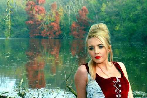 girl lake autumn