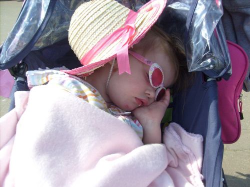 girl sleeping childhood