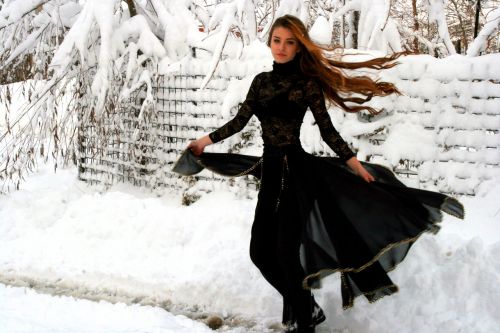 girl dance snow