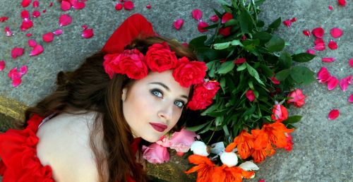 girl flowers wreath
