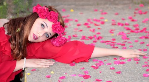 girl flowers wreath