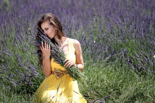 girl lavender flowers