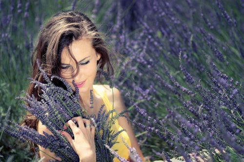 girl lavender flowers