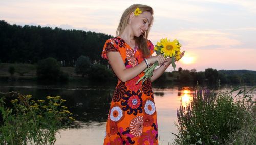 girl sunset sunflower