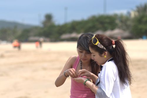 girls friends beach