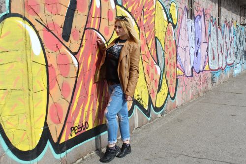 girl graffiti bright
