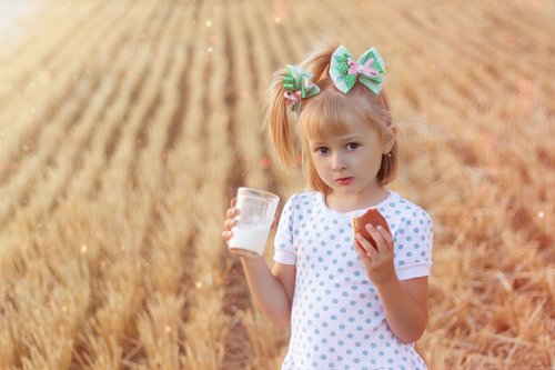 girl  field  milk