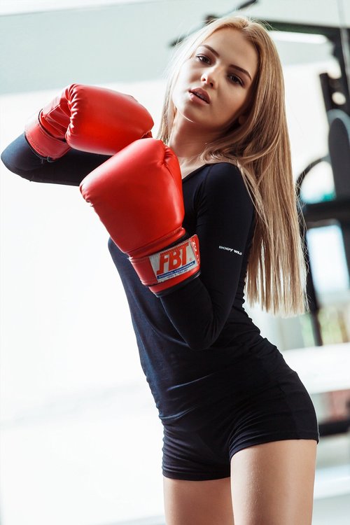 girl  sports  boxing