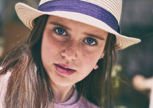 girl  hat  young woman