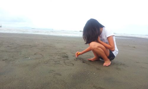 girl sea beach