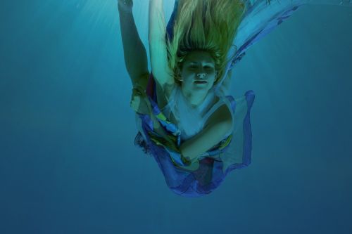 girl underwater mermaid