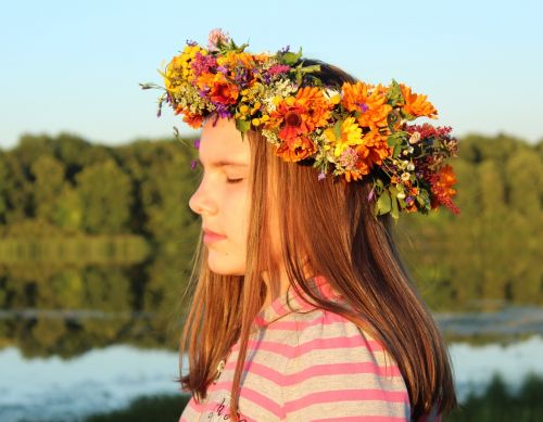 girl baby wreath