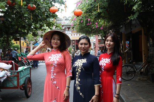 girls  vietnam  people