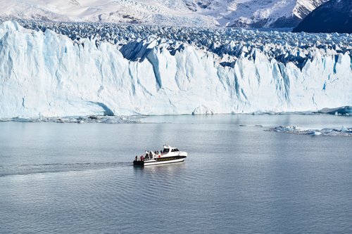 glacier  boat  argentina