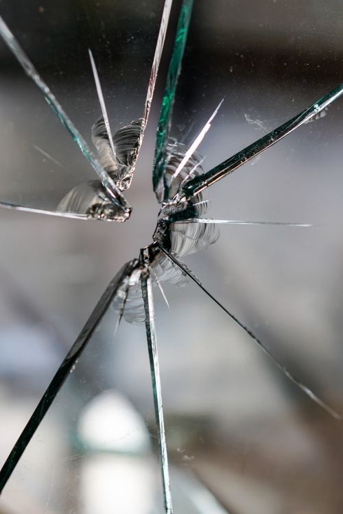 glass broken fragmented
