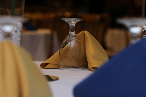 glass table setting napkin