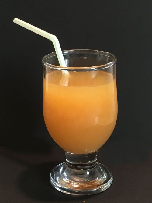 glass orange juice drink