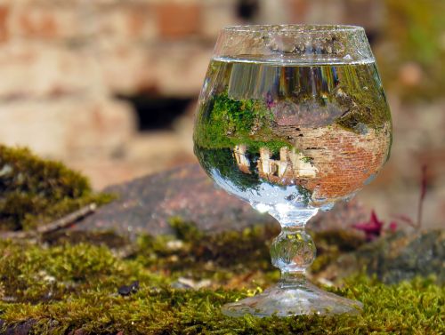 glass drink reflection