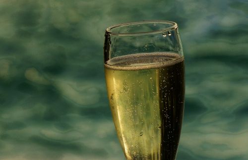 glass champagne prosecco