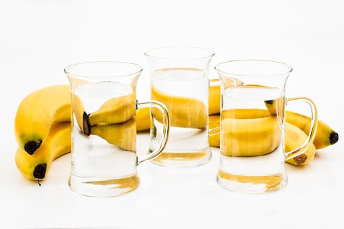 glass  drink  refreshment