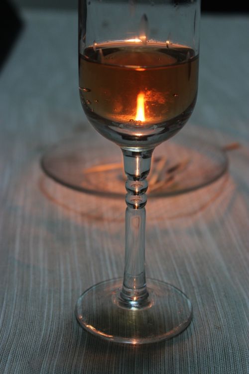 glass wine candle