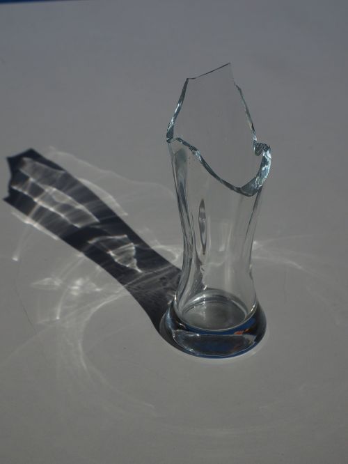 glass broken pointed