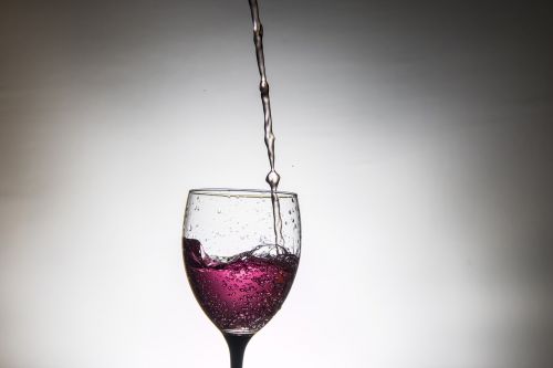 glass wine pink