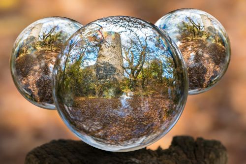 glass ball tomburg autumn