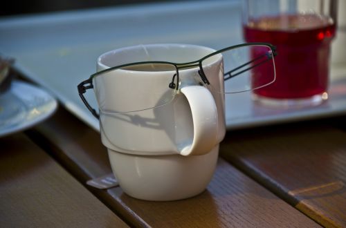 glasses cup face