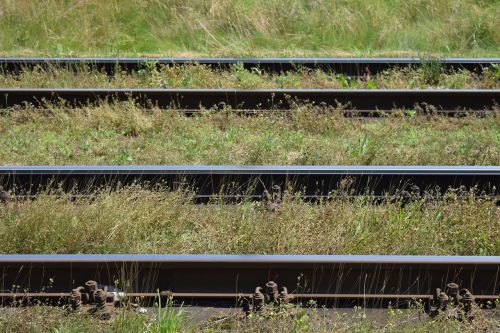 gleise railway tracks parallel