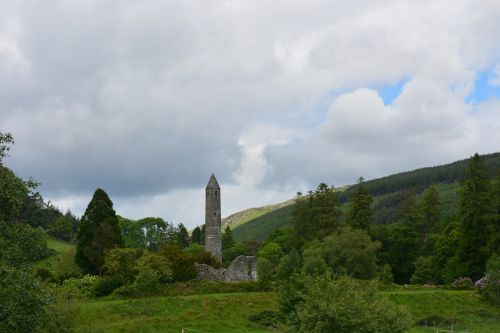 glendalough church middle ages