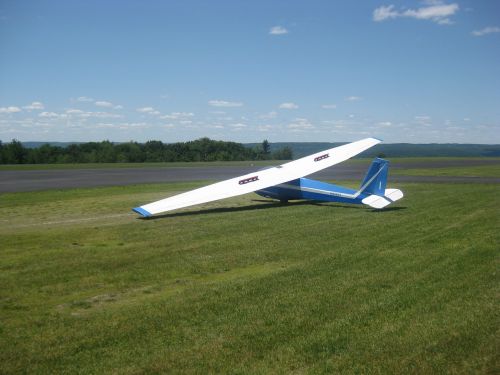 glider flying flight