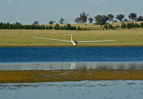 glider  reflection  lake