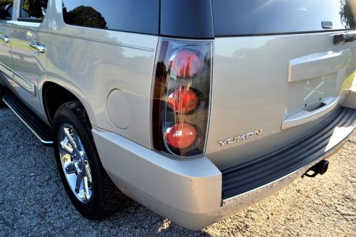 gmc yukon truck tail light bumper