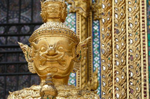 golden  art  buddha