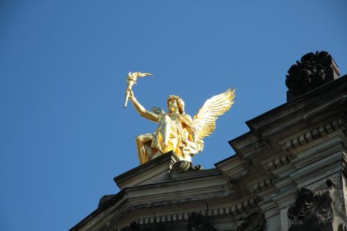 golden statue golden sculpture