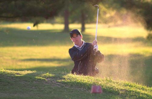 golfer golfing trap