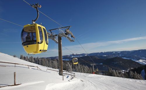 gondola snow skiing