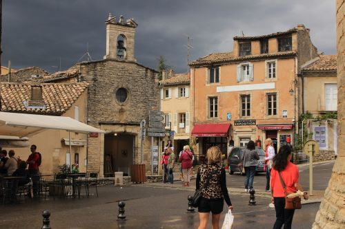 gordes market square provence