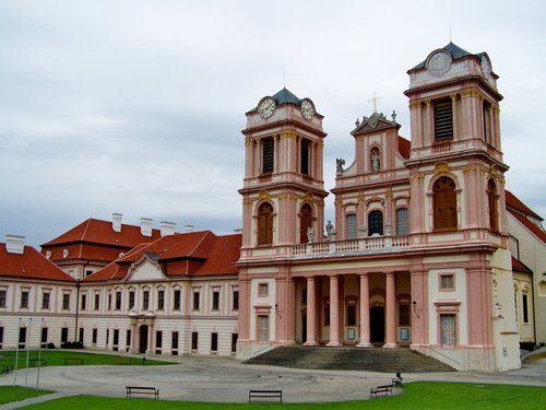 göttweigi abbey  abbey church  austria