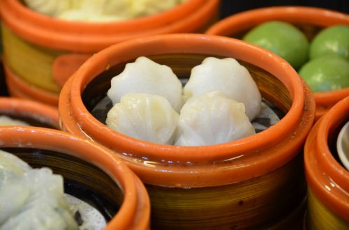gourmet steamed jiaozi shrimp dumplings