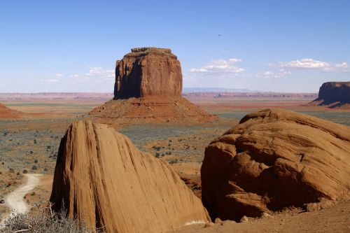 graceful monument valley utah