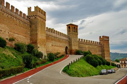 gradara the walls fortress