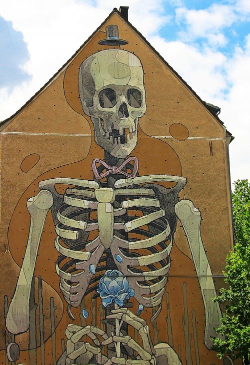 graffiti hauswand skeleton