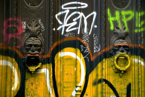 graffiti door rings